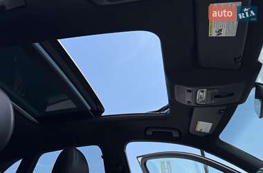 Внедорожник / Кроссовер Audi Q3 2017 в 