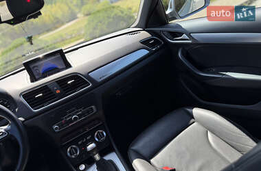 Внедорожник / Кроссовер Audi Q3 2014 в 