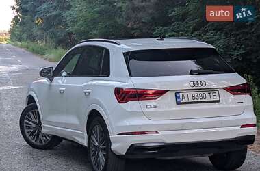 Внедорожник / Кроссовер Audi Q3 2023 в 