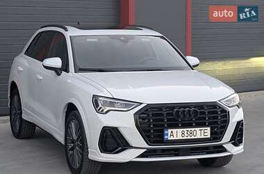 Внедорожник / Кроссовер Audi Q3 2023 в 