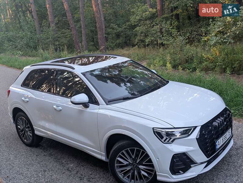 Внедорожник / Кроссовер Audi Q3 2023 в Борисполе