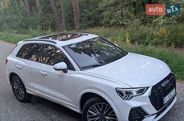 Внедорожник / Кроссовер Audi Q3 2023 в 
