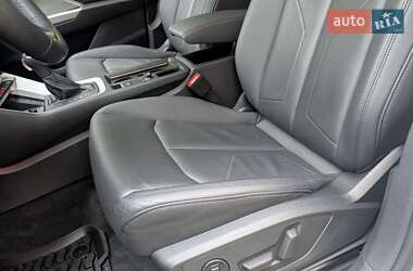 Внедорожник / Кроссовер Audi Q3 2023 в 