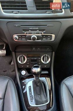 Внедорожник / Кроссовер Audi Q3 2014 в 