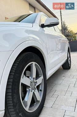 Внедорожник / Кроссовер Audi Q3 2014 в 