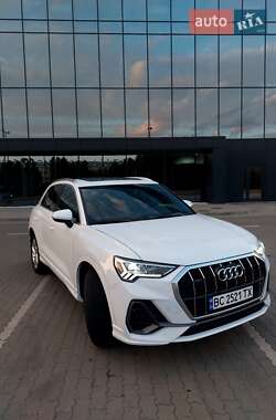 Внедорожник / Кроссовер Audi Q3 2021 в 