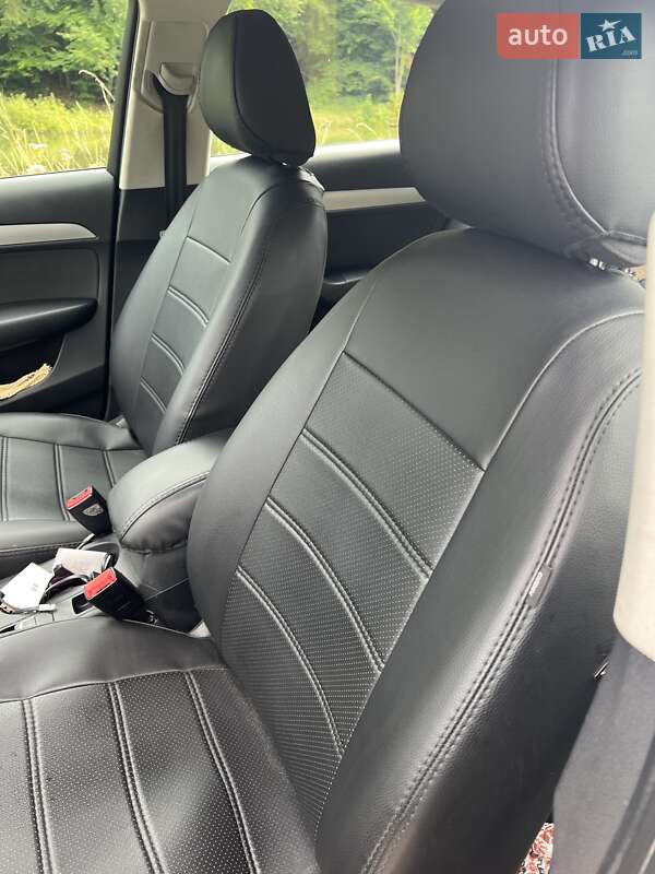 Внедорожник / Кроссовер Audi Q3 2013 в Бережанах