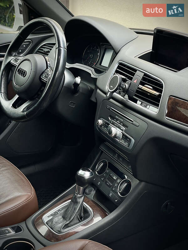 Позашляховик / Кросовер Audi Q3 2015 в Львові