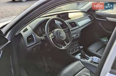 Внедорожник / Кроссовер Audi Q3 2016 в 