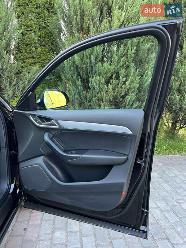 Внедорожник / Кроссовер Audi Q3 2014 в Самборе