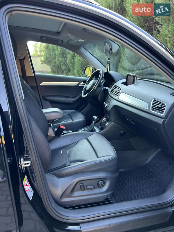 Внедорожник / Кроссовер Audi Q3 2014 в Самборе
