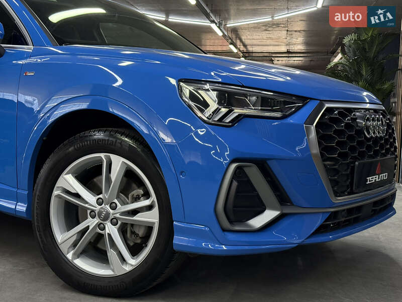 Внедорожник / Кроссовер Audi Q3 2019 в Одессе