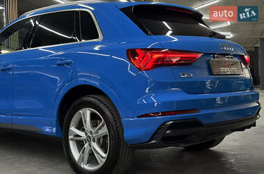 Внедорожник / Кроссовер Audi Q3 2019 в 