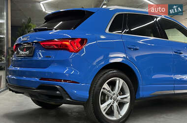 Внедорожник / Кроссовер Audi Q3 2019 в 