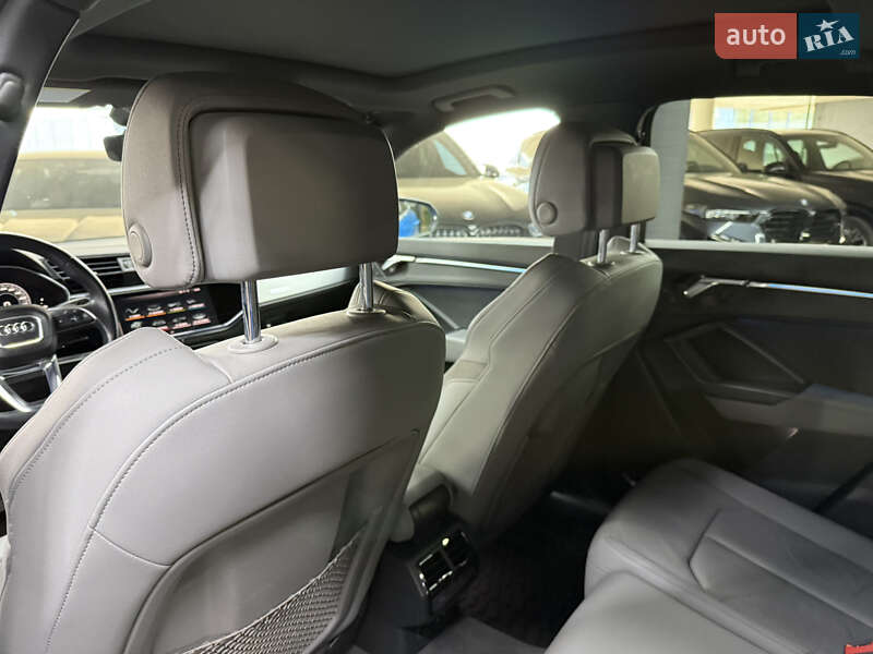 Внедорожник / Кроссовер Audi Q3 2019 в Одессе