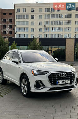 Внедорожник / Кроссовер Audi Q3 2019 в 