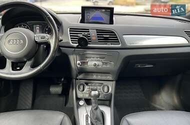 Внедорожник / Кроссовер Audi Q3 2016 в 