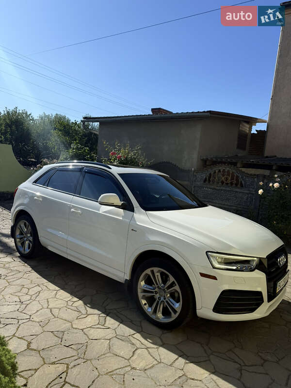 Позашляховик / Кросовер Audi Q3 2018 в Львові