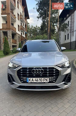 Внедорожник / Кроссовер Audi Q3 2020 в 
