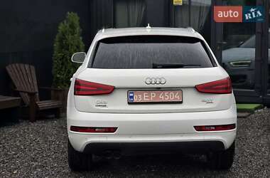 Внедорожник / Кроссовер Audi Q3 2015 в 