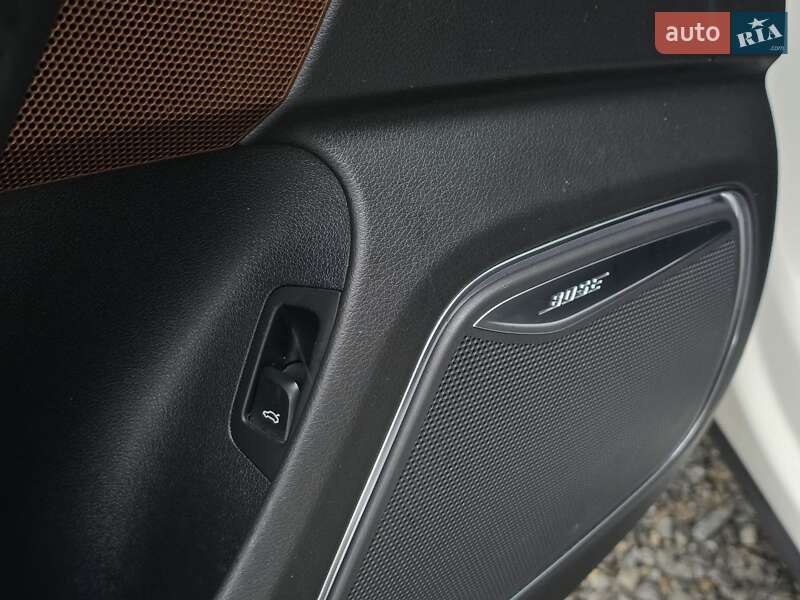 Внедорожник / Кроссовер Audi Q3 2015 в Тернополе