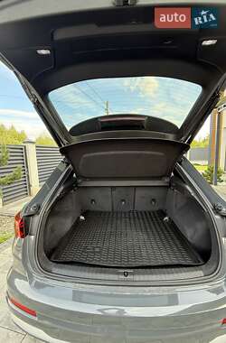Внедорожник / Кроссовер Audi Q3 2020 в 