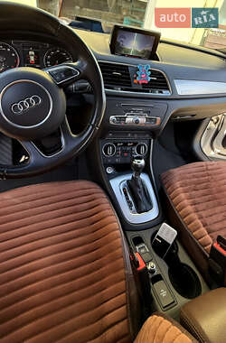 Внедорожник / Кроссовер Audi Q3 2018 в 