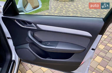 Внедорожник / Кроссовер Audi Q3 2013 в 