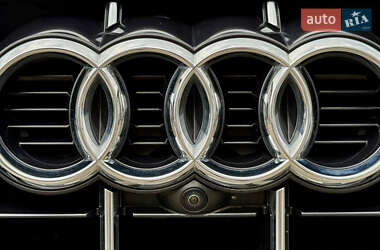 Внедорожник / Кроссовер Audi Q3 2020 в 