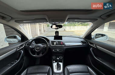 Внедорожник / Кроссовер Audi Q3 2014 в 