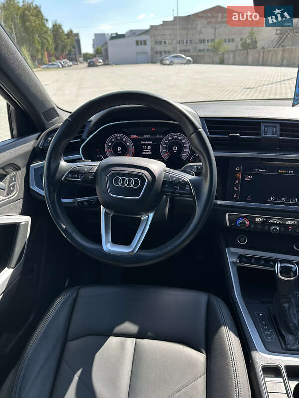 Внедорожник / Кроссовер Audi Q3 2020 в Тернополе