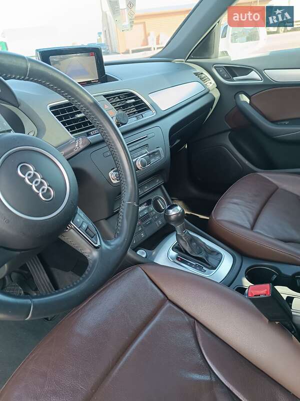 Внедорожник / Кроссовер Audi Q3 2017 в Одессе