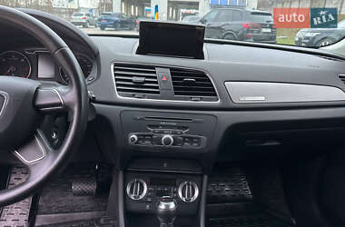 Внедорожник / Кроссовер Audi Q3 2012 в 