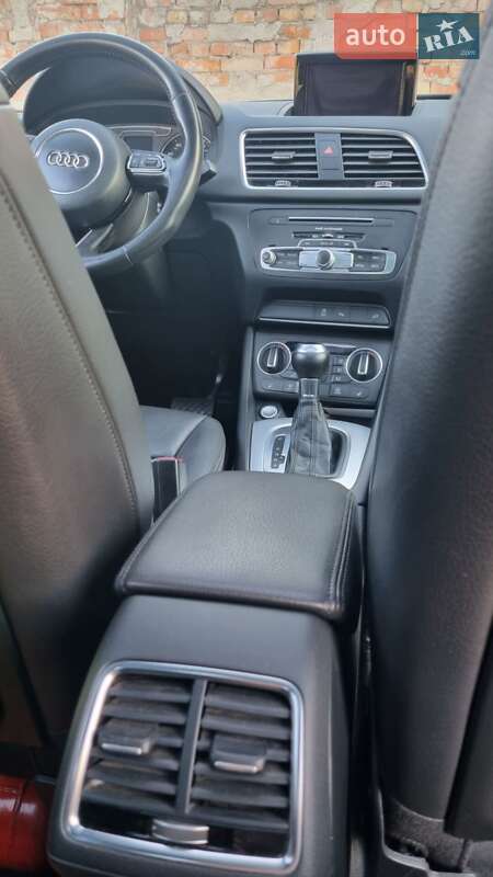 Внедорожник / Кроссовер Audi Q3 2016 в Запорожье