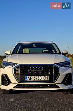Внедорожник / Кроссовер Audi Q3 2022 в Киеве