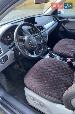 Позашляховик / Кросовер Audi Q3 2017 в 