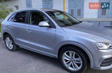 Позашляховик / Кросовер Audi Q3 2017 в 