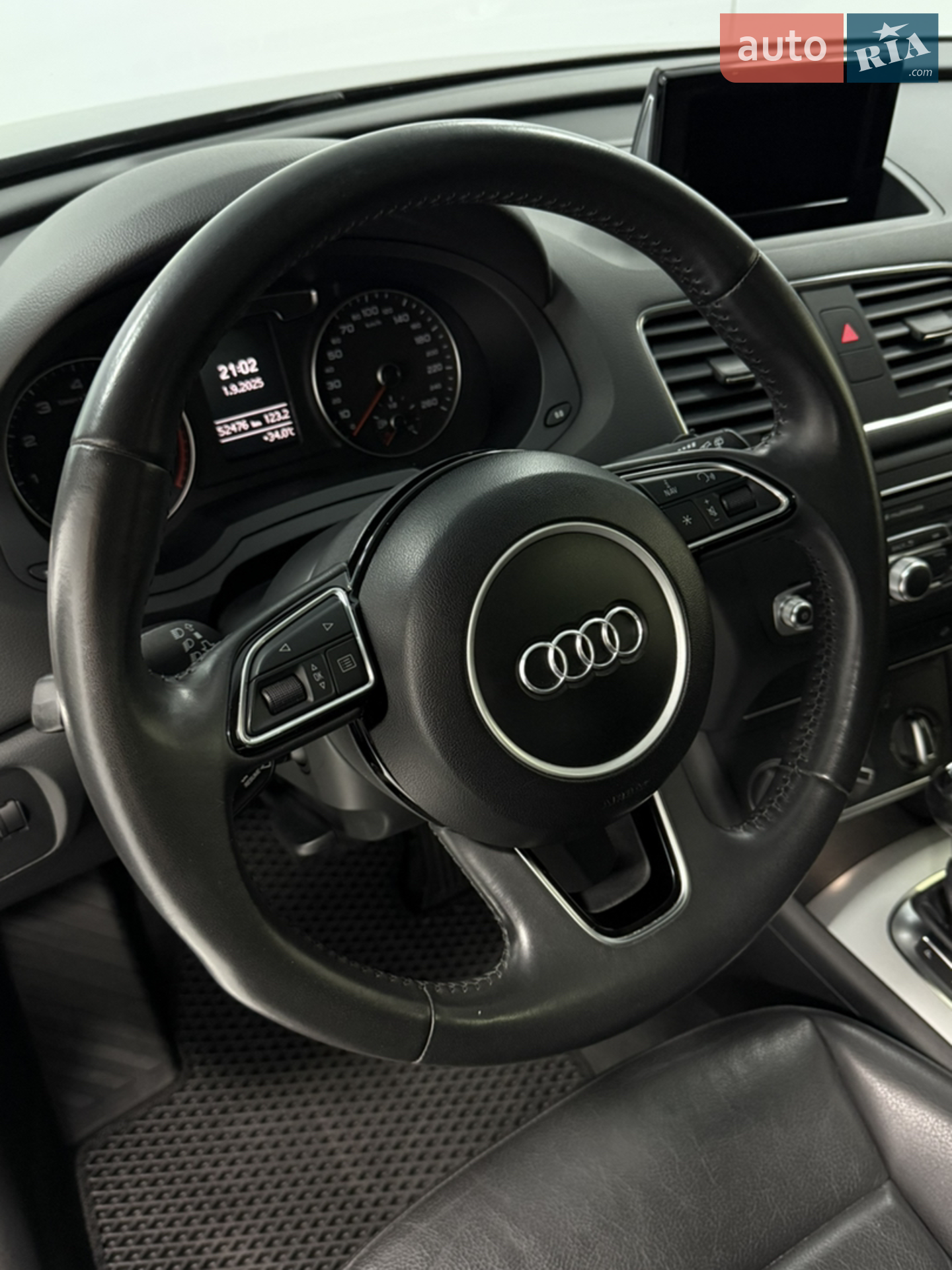 2017 Audi Q3 - мініатюра 18