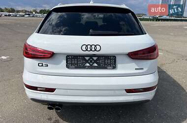 Внедорожник / Кроссовер Audi Q3 2016 в 