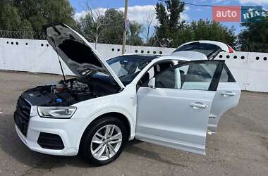 Внедорожник / Кроссовер Audi Q3 2016 в 