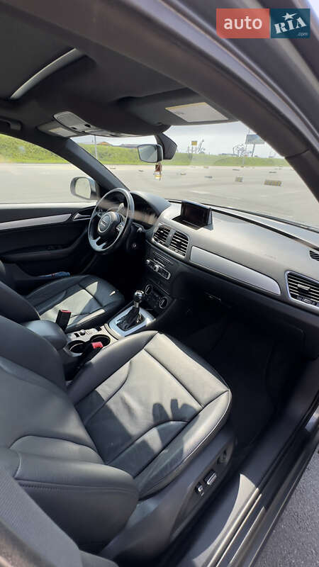 Внедорожник / Кроссовер Audi Q3 2017 в Львове