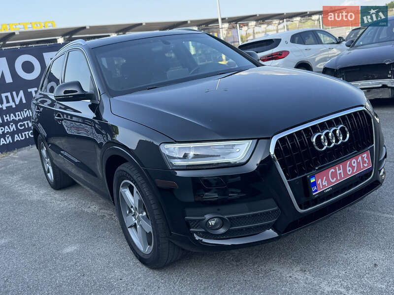 Внедорожник / Кроссовер Audi Q3 2015 в Львове