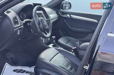 Внедорожник / Кроссовер Audi Q3 2015 в 