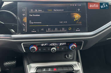 Внедорожник / Кроссовер Audi Q3 2020 в 