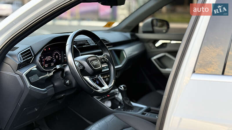 Позашляховик / Кросовер Audi Q3 2019 в Одесі фото 14 Позашляховик / Кросовер Audi Q3 2019 в Одесі