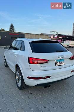 Внедорожник / Кроссовер Audi Q3 2016 в 