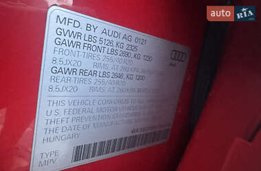 Внедорожник / Кроссовер Audi Q3 2021 в 