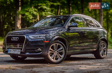 Внедорожник / Кроссовер Audi Q3 2015 в Киеве