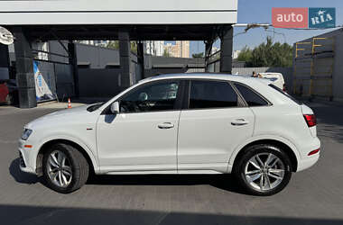 Внедорожник / Кроссовер Audi Q3 2017 в 