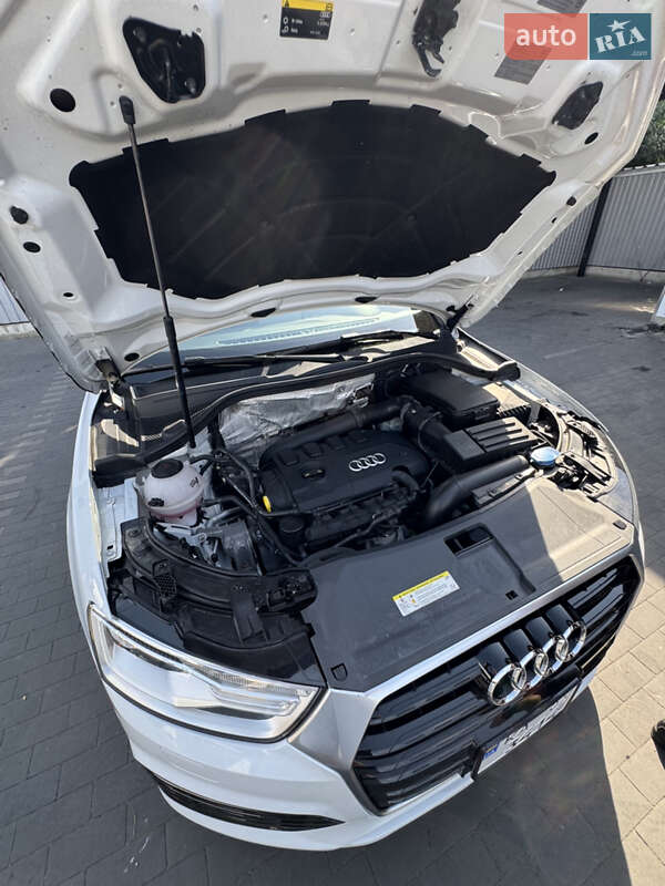 Внедорожник / Кроссовер Audi Q3 2017 в Киеве
